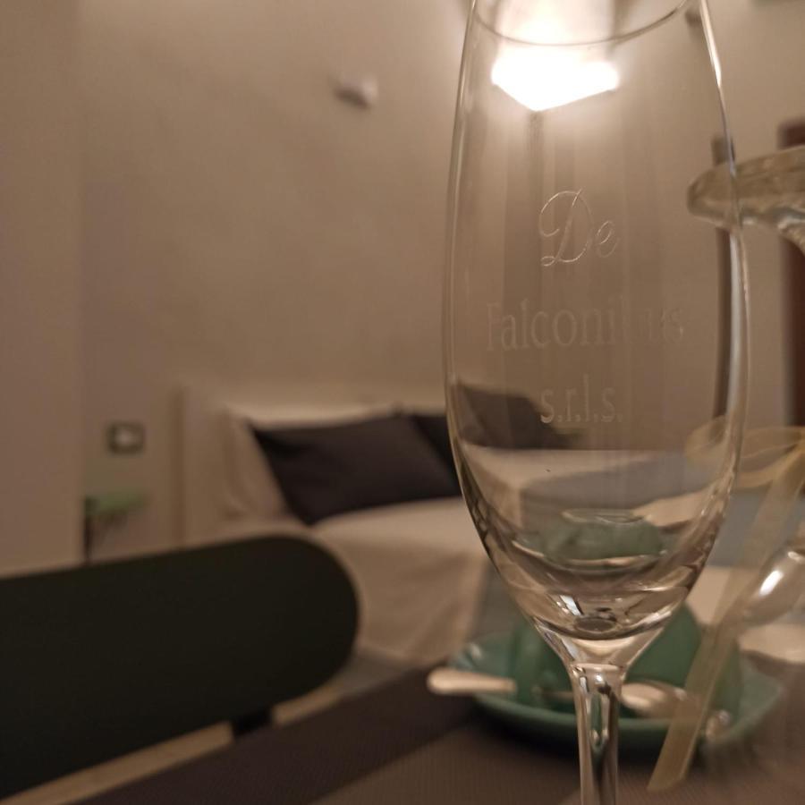 Hotel 18 Mq à Pulsano Extérieur photo